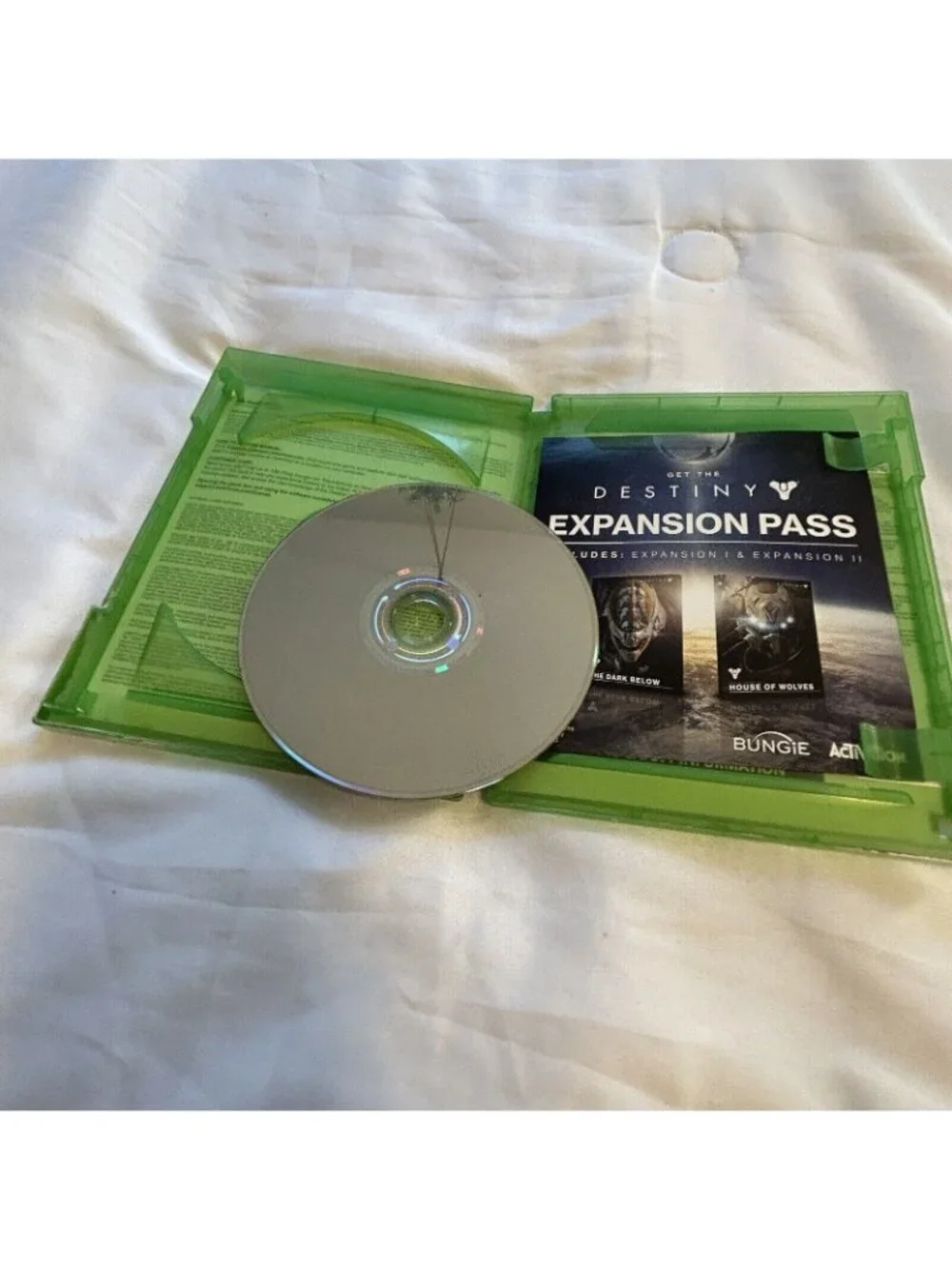 Destiny Xbox One Game Complete With Case & Expansion Pass